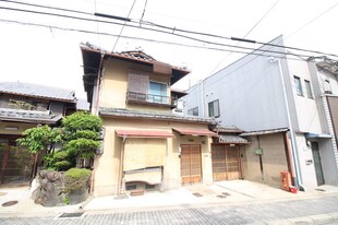 建勲神社前貸家の物件外観写真